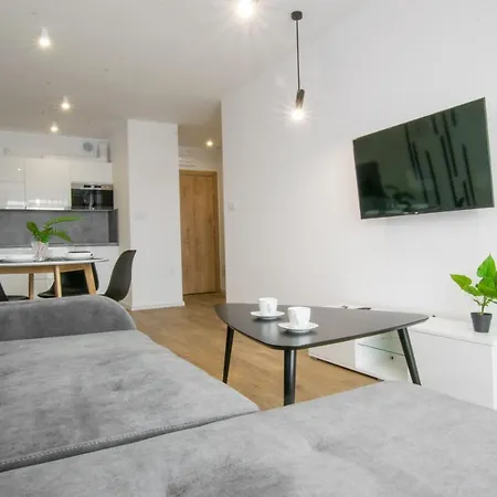 Perlowa Przystan Sienkiewicza Apartment